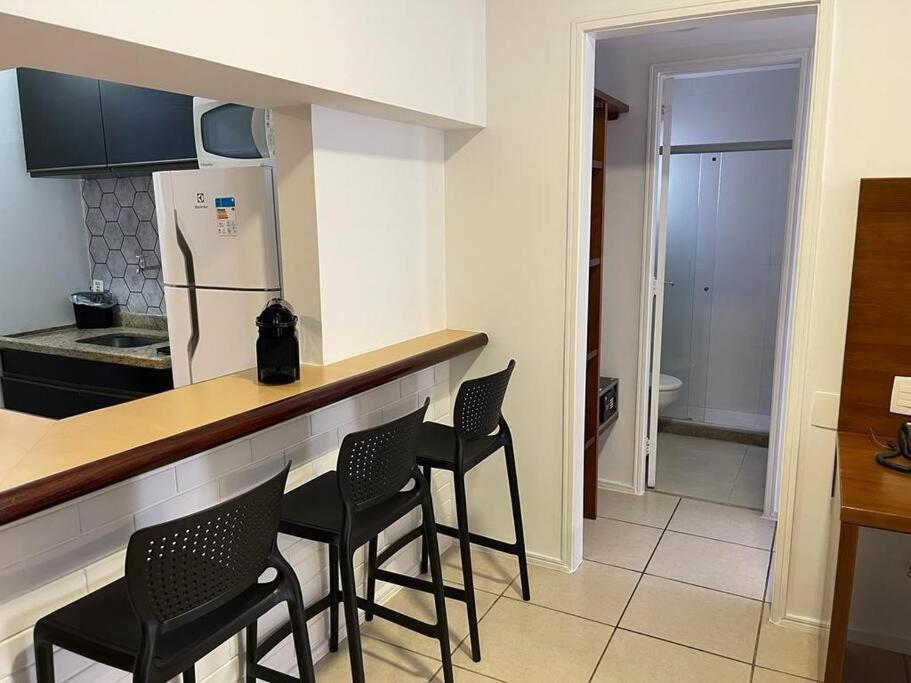 Apartamento Flat Em Ponto Nobre De Copa! *